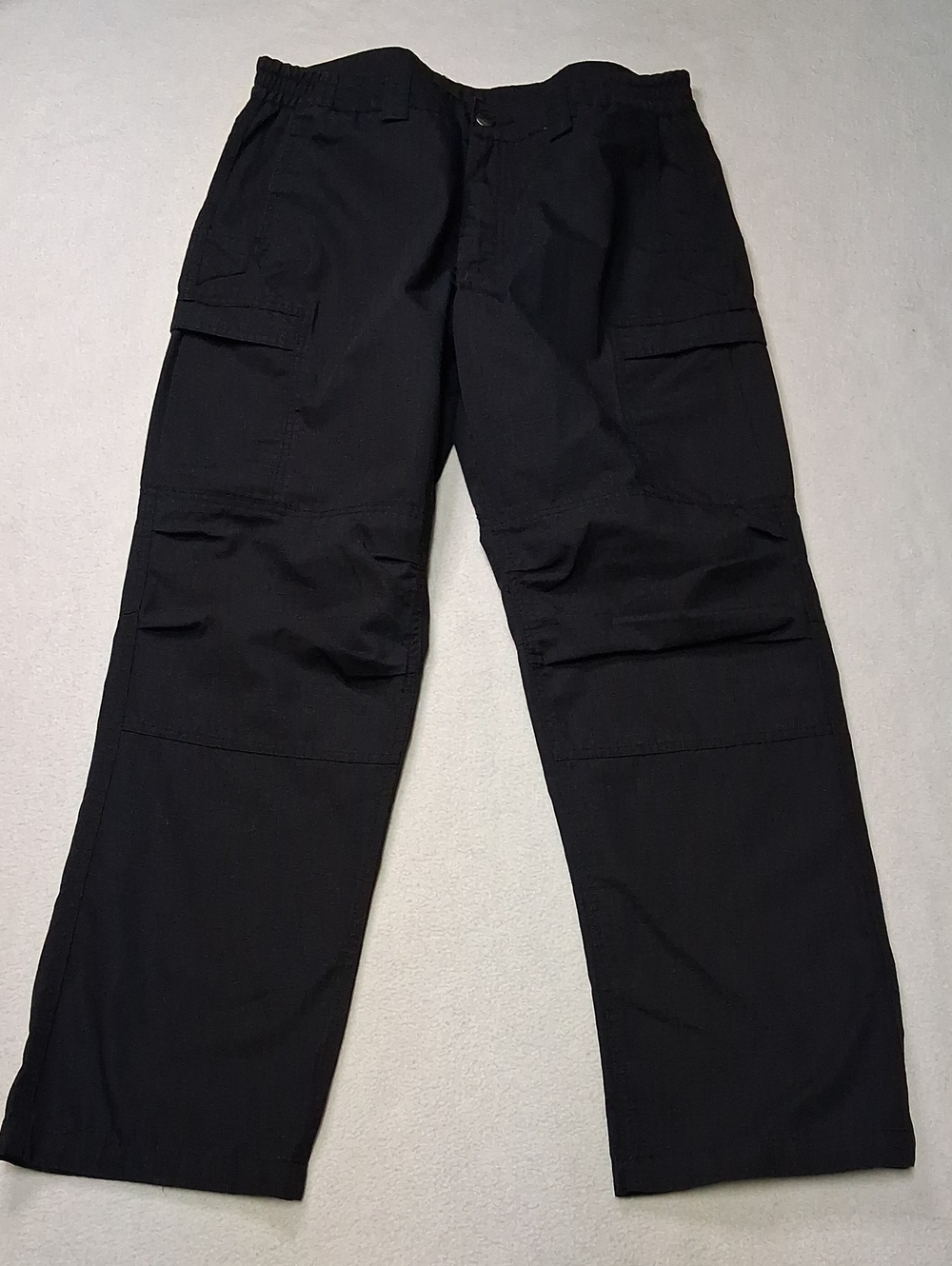 Free Soldier Men's Black Cargo Pants with Utility Pockets